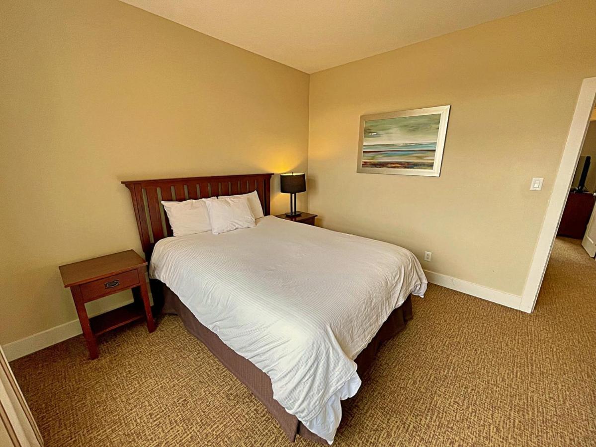 Spacious Blue Mountain 2 Storey - Wifi, Pool, Close To The Village & Golf Apartment *